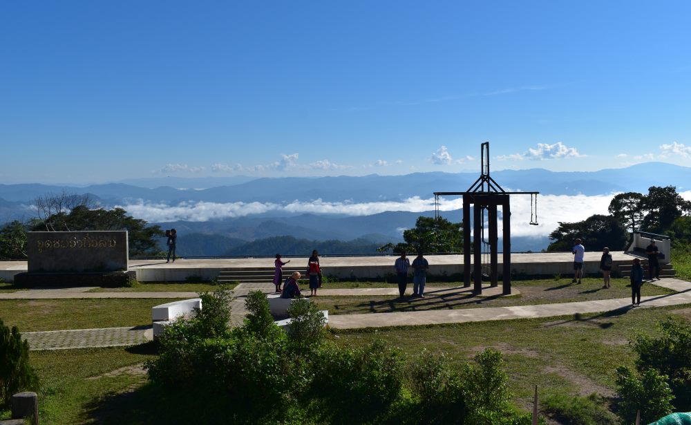 Lookout on the road to Mae Hong Son