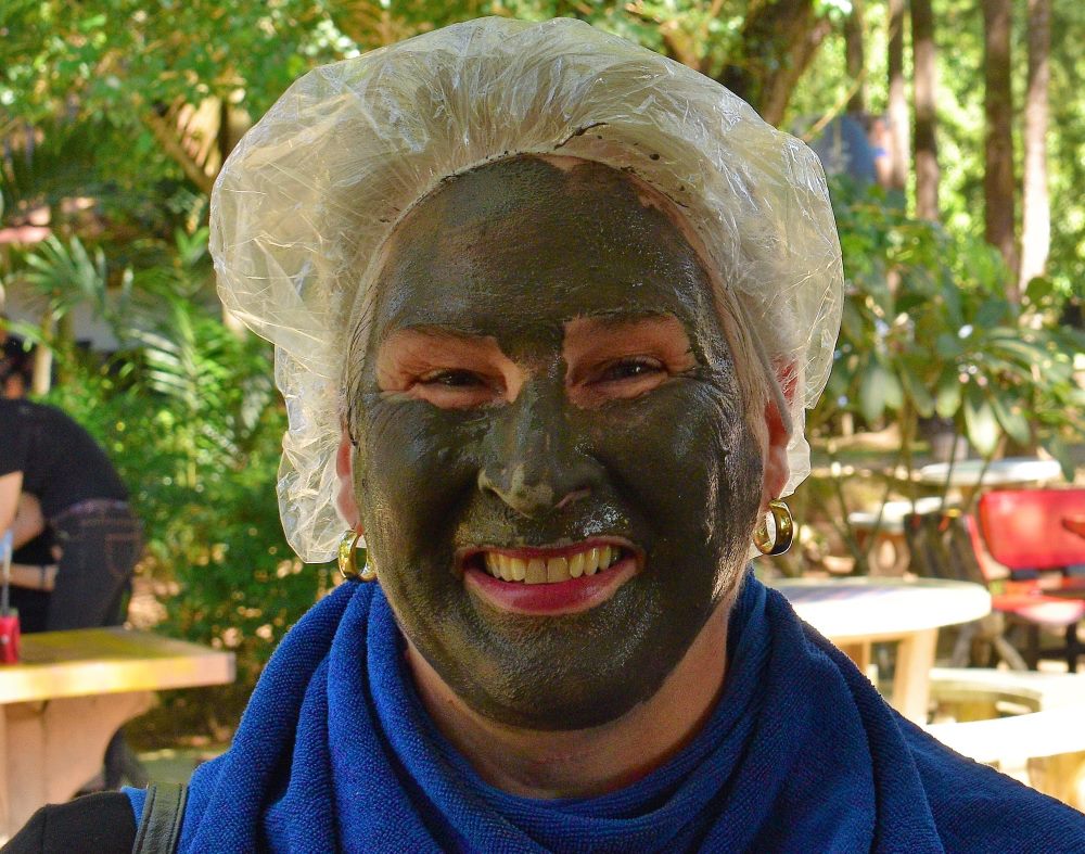 Ros with Mud Mask