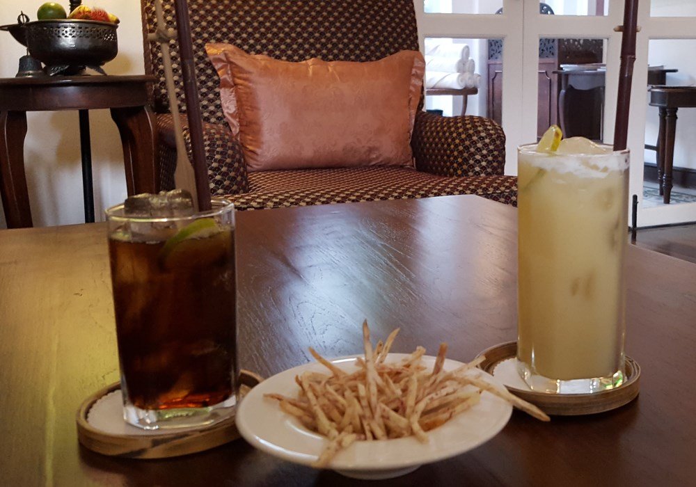 Drinks at the Ping Nakara Hotel