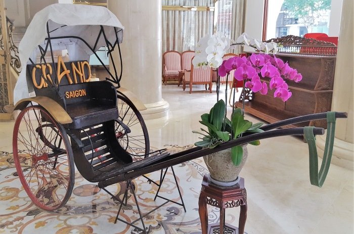 Grand Hotel Saigon Entrance