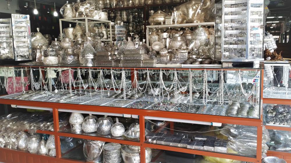 Siem Reap markets selling Silver