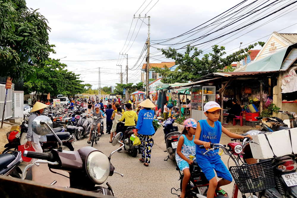 Markets of An Bang Beach