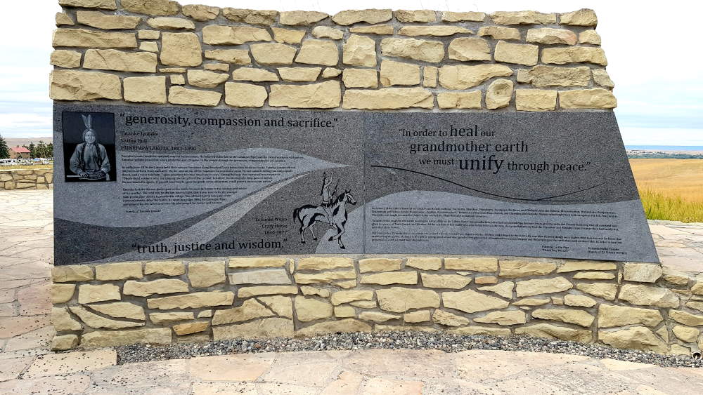Engraved Granite Panels tell the story of the Little Bighorn Battle from a Native American point of view.