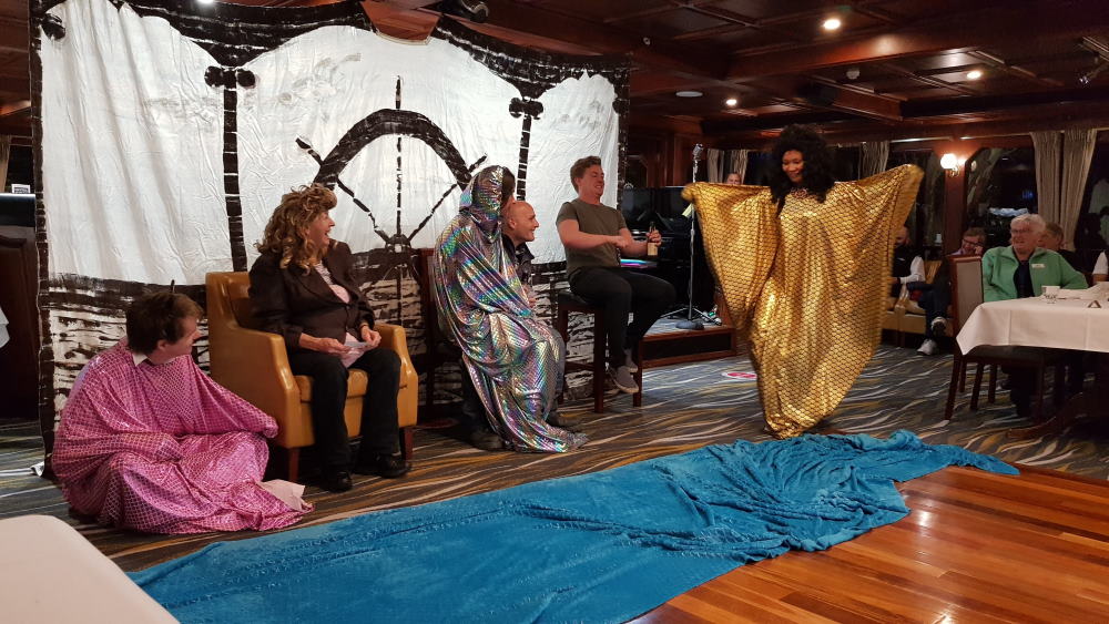 Entertainment on the PS Murray Princess