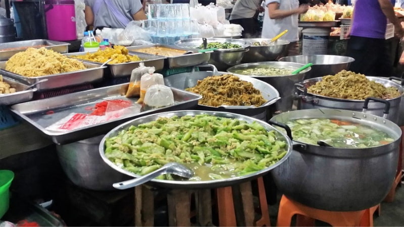 Chiang Mai Gate Market food dishes